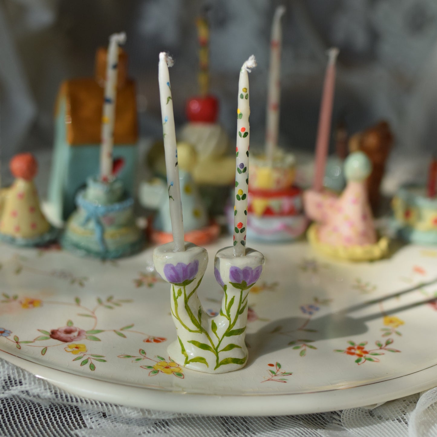 LILLAC FLOWERS CANDLE HOLDER