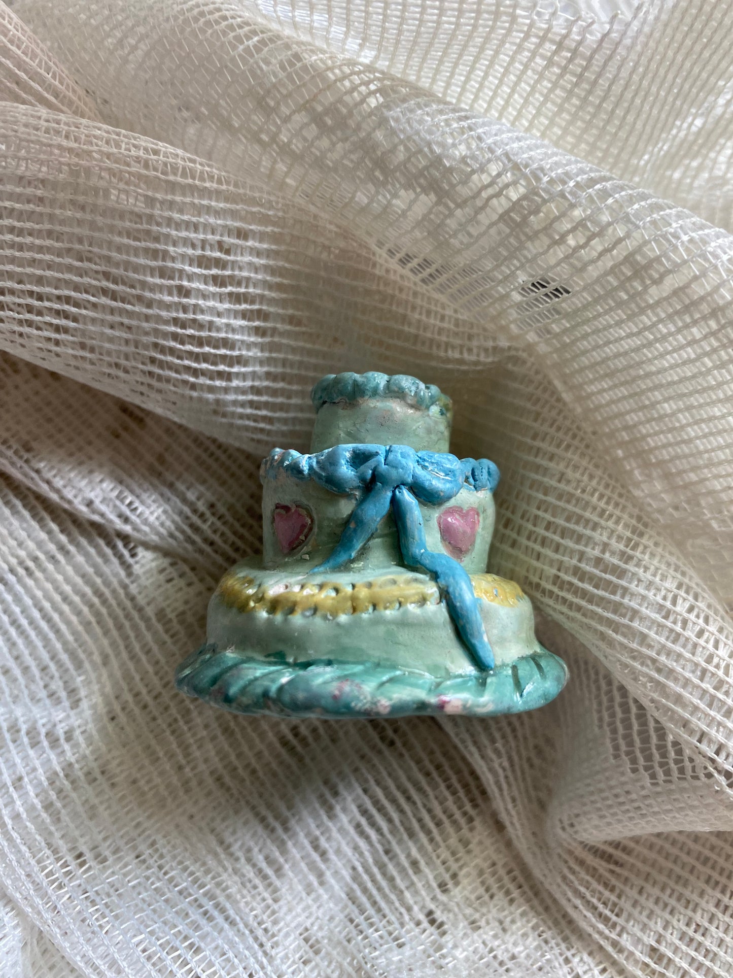BLUE CAKE CANDLE HOLDER