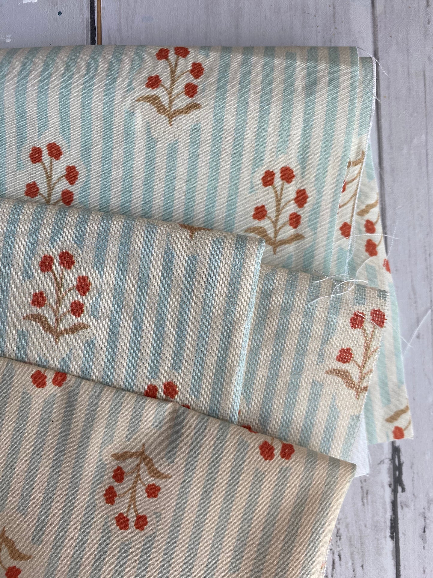 STRIPED RED FLOWERS FABRIC