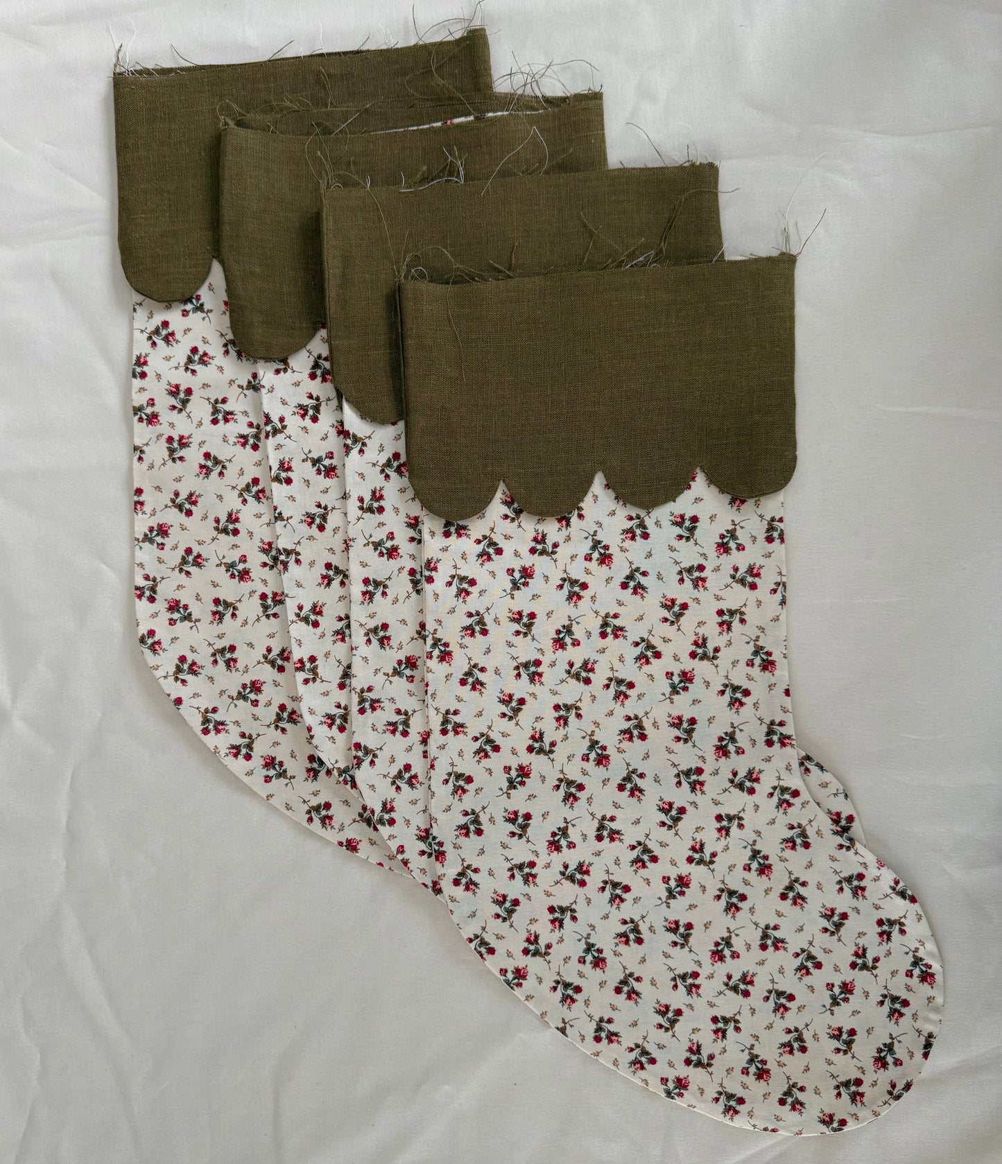 Christmas stockings floral/green